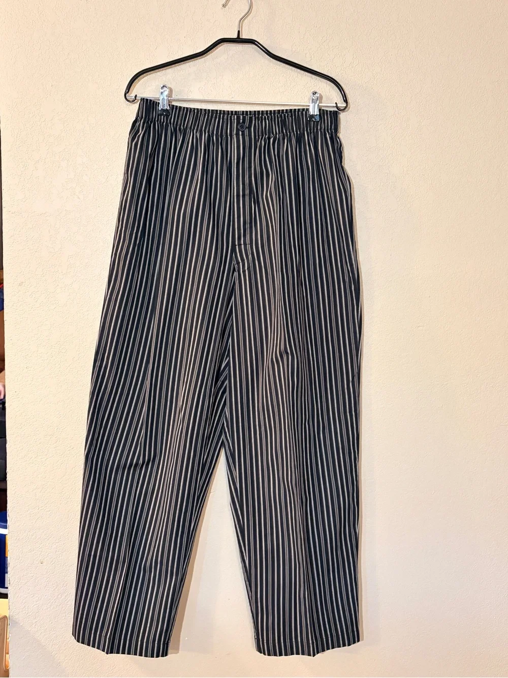Cotton Murano Long Sleeve Pajama Two Piece Set size Medium Black Gray Stripe